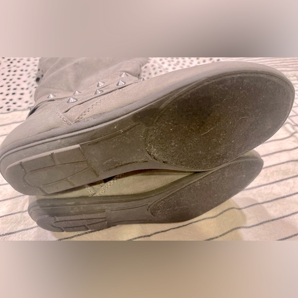 RAMPAGE Batari Grey FX Suede Boots Size 8 - Picture 8 of 8